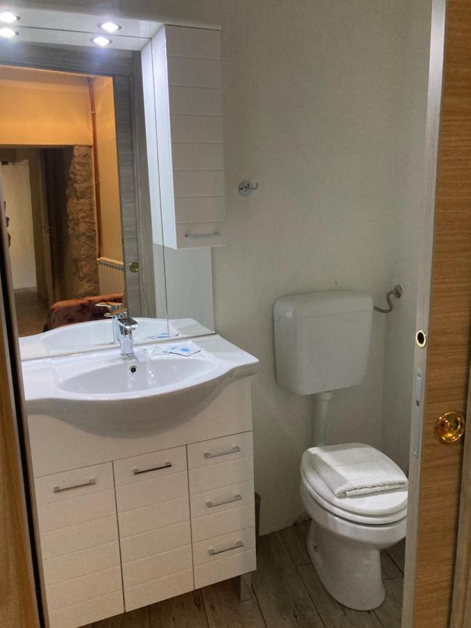 Tra Storia E Realta Bed & Breakfast Sardara Bagian luar foto